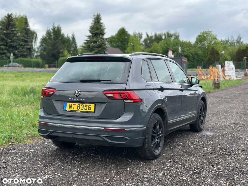 Volkswagen Tiguan - 16