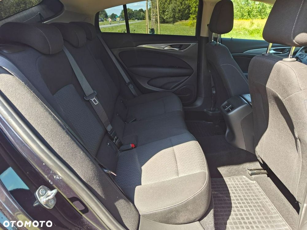 Opel Insignia - 17