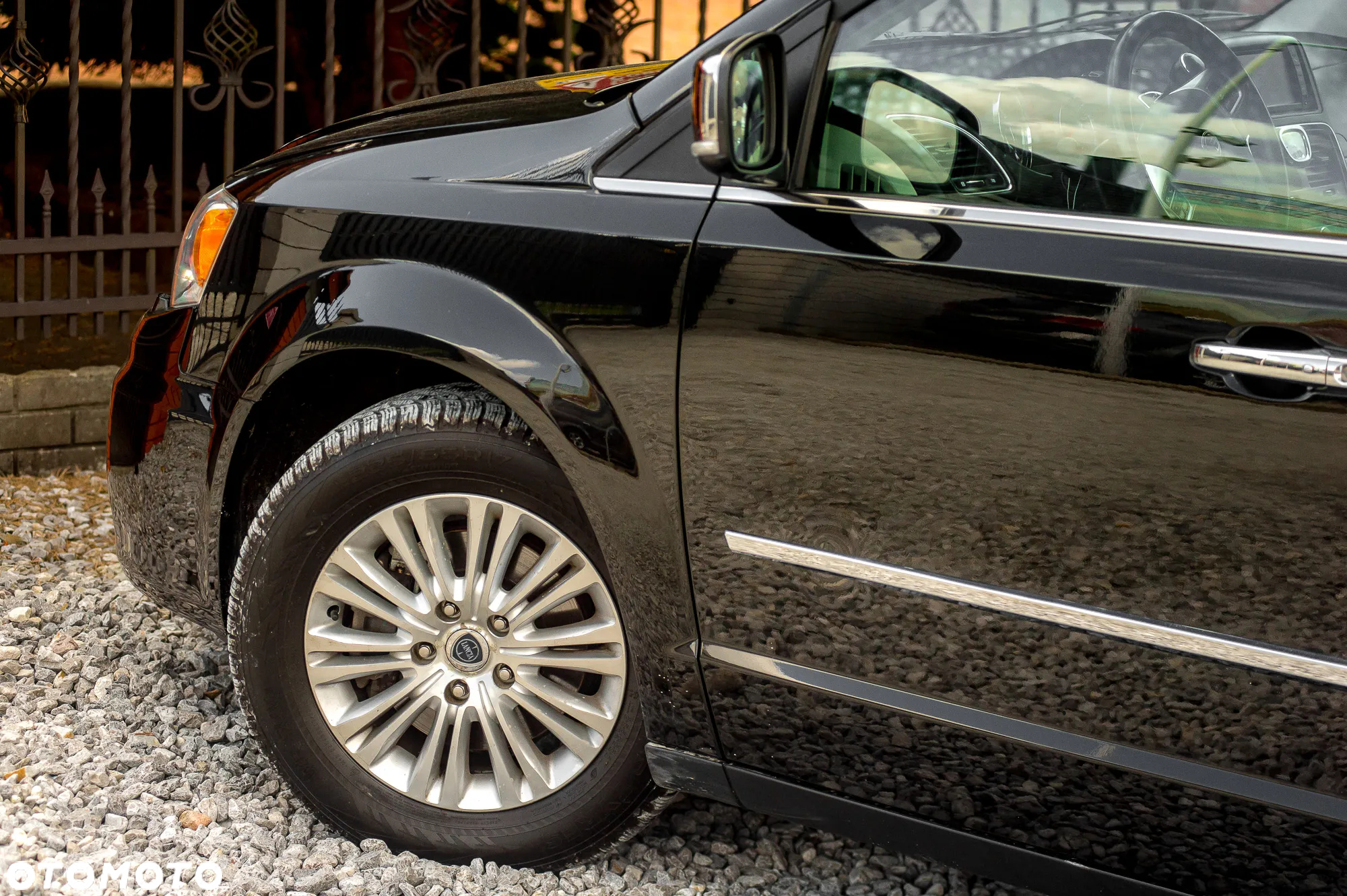 Lancia Voyager 2.8CRD Platinum - 7