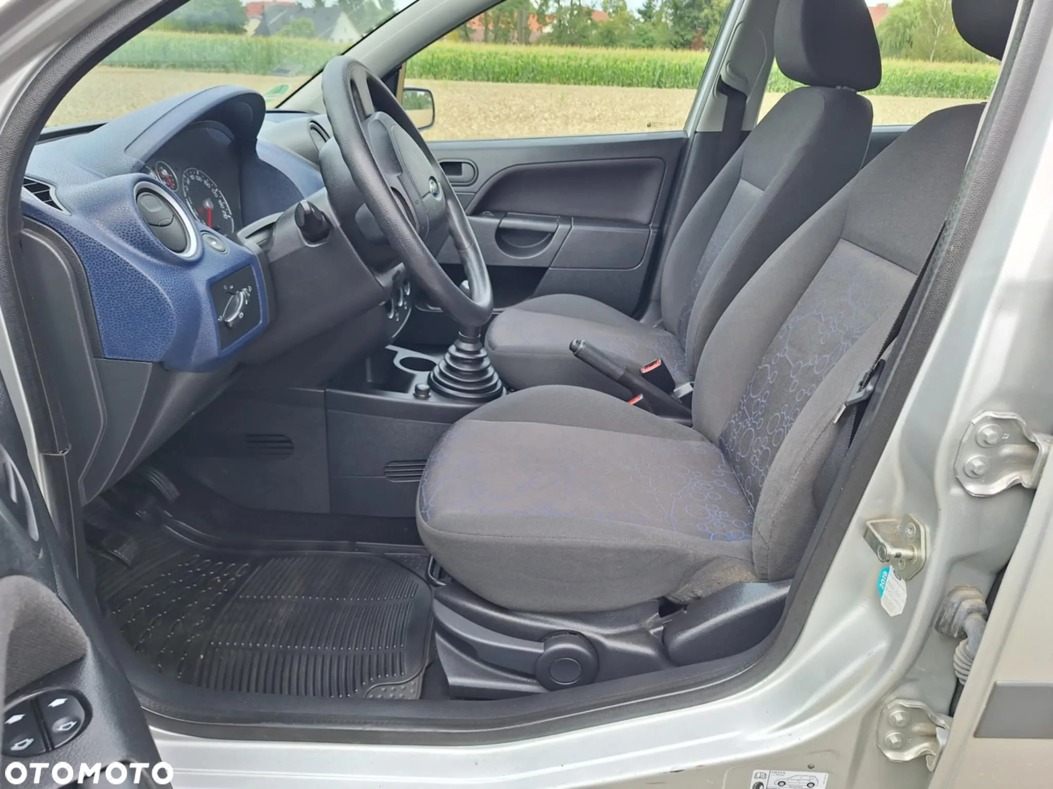 Ford Fiesta 1.4 Ambiente - 14