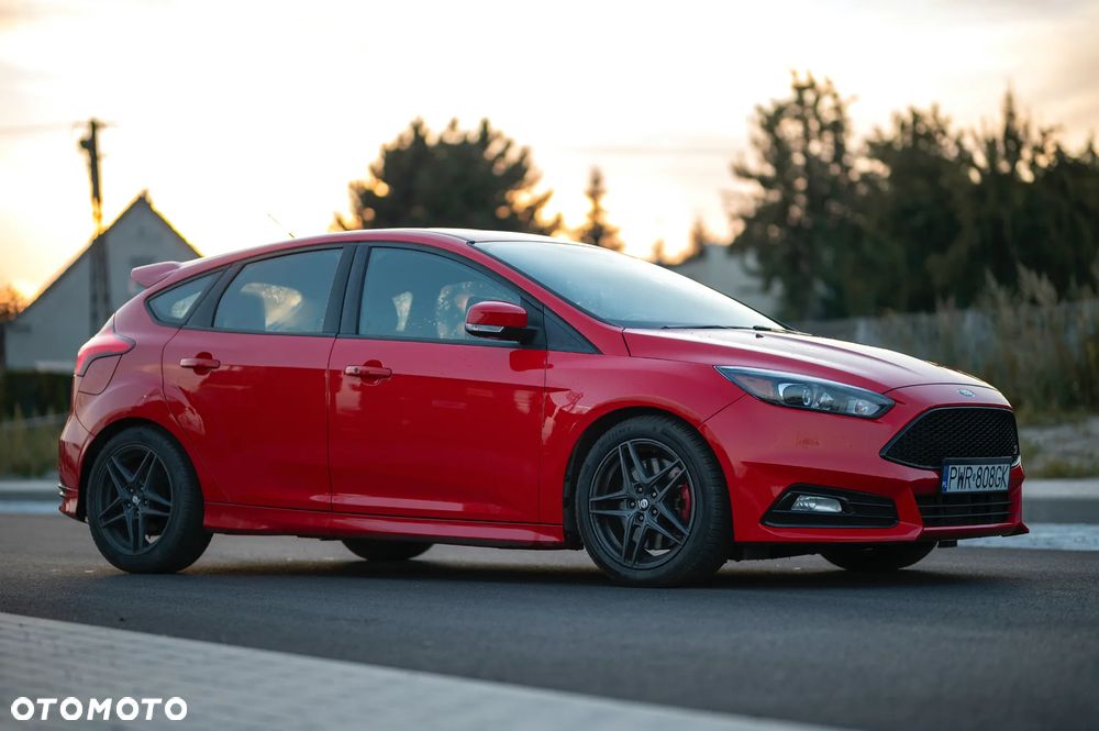 Ford Focus 2.0 EcoBoost ST - 6