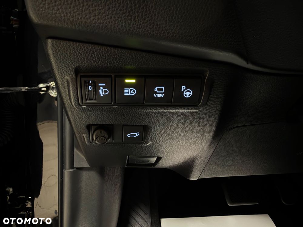 Toyota Corolla Cross 2.0 Hybrid Executive AWD - 18