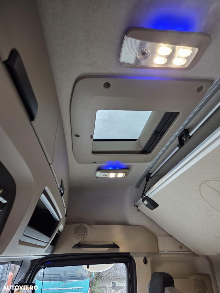 Mercedes-Benz ACTROS 18.510, AUTOMATA+RETARDER 5 trepte, SA CUPLARE REGLABILA la 1,15m si 0,9m, 2 rezervoare cumulat 680l, Spoilere cabina si sasiu, Camere in loc de oglinzi, Navigatie, Frigider, rulat in GERMANIA, posibil leasing 4 ani, PROMOTIE 45.900 EUR+tva - 35