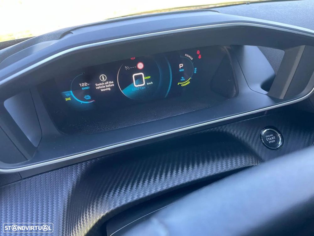 Peugeot e-2008 50 kWh Allure - 32