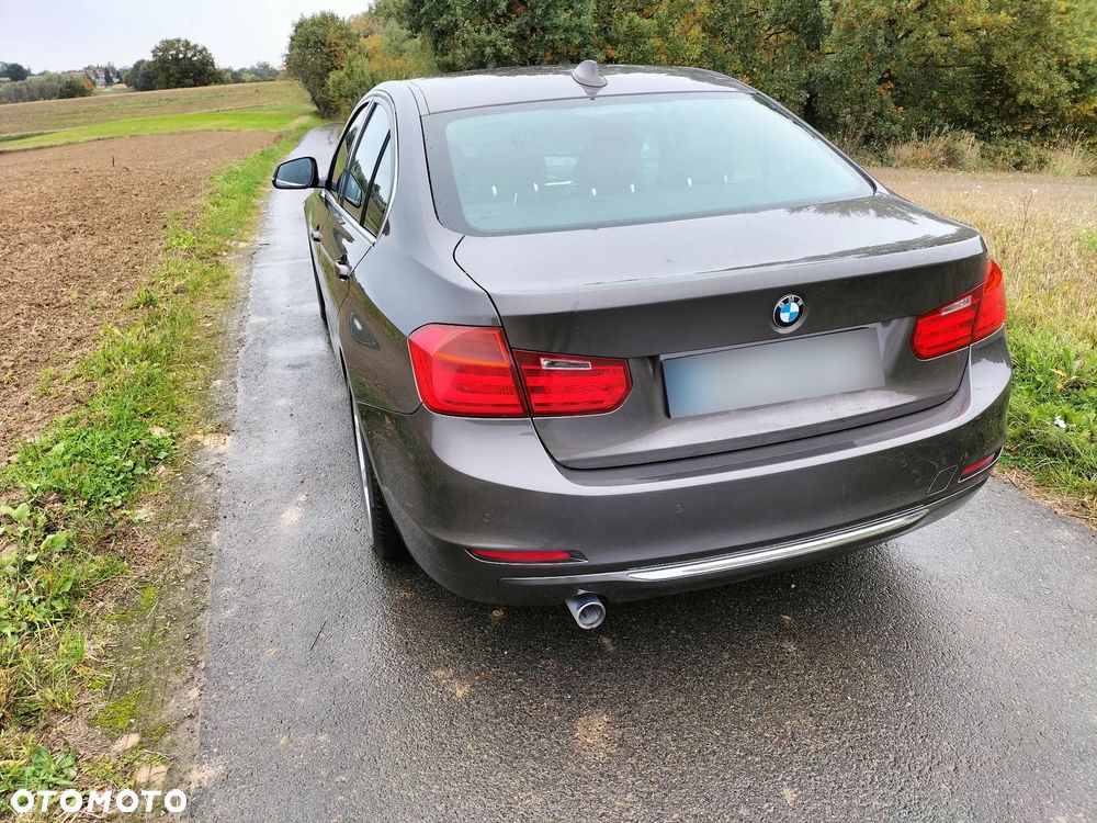 BMW Seria 3 320d - 9