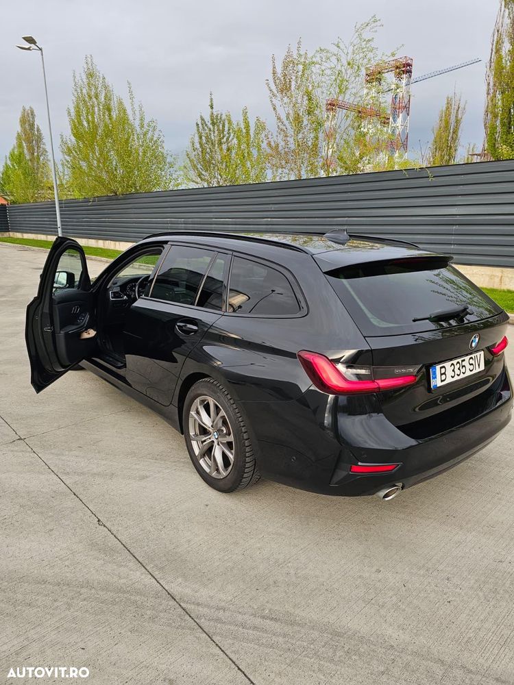 BMW Seria 3 320d Touring Aut. Edition Luxury Line Purity - 16