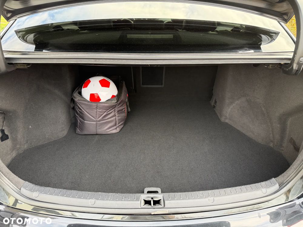 Toyota Avensis 2.0 Prestige MS - 15