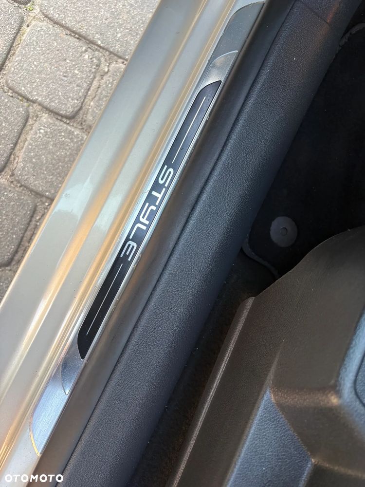 Volkswagen Golf Plus - 38