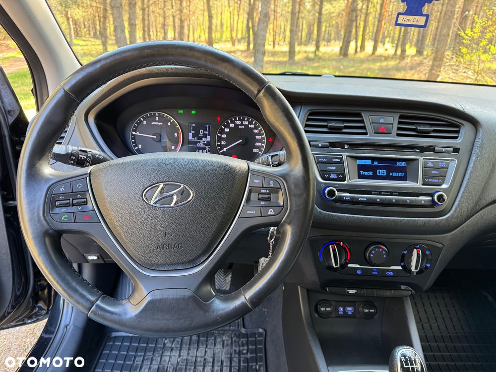 Hyundai i20 1.1 CRDi - 18