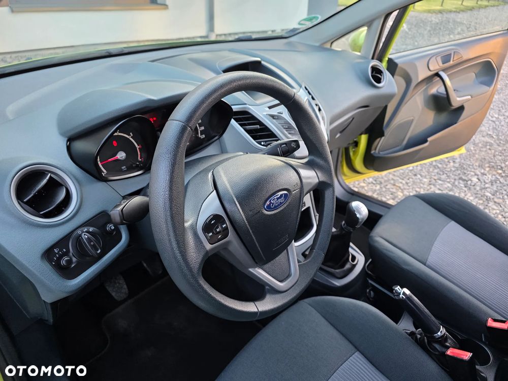 Ford Fiesta 1.25 Trend - 36
