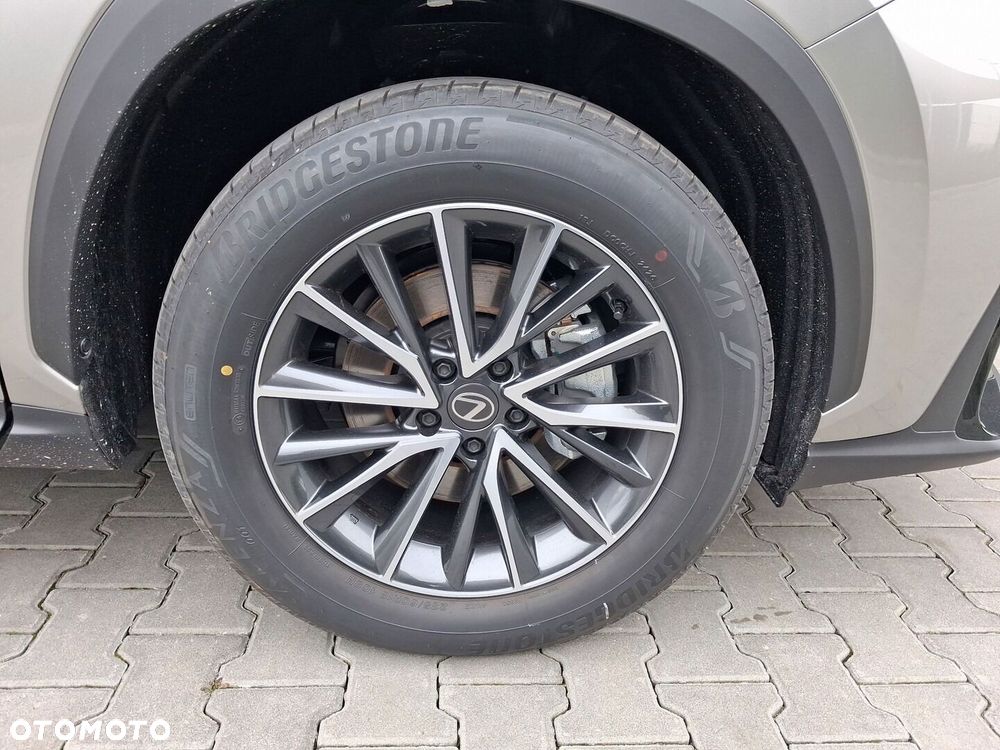 Lexus NX 350h Prestige 2WD - 20