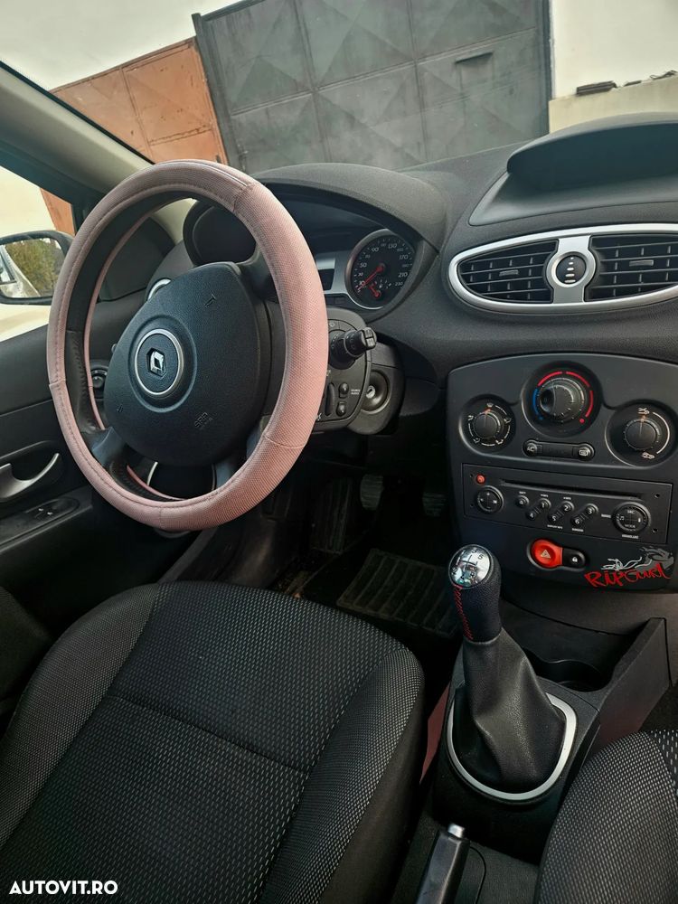 Renault Clio - 5