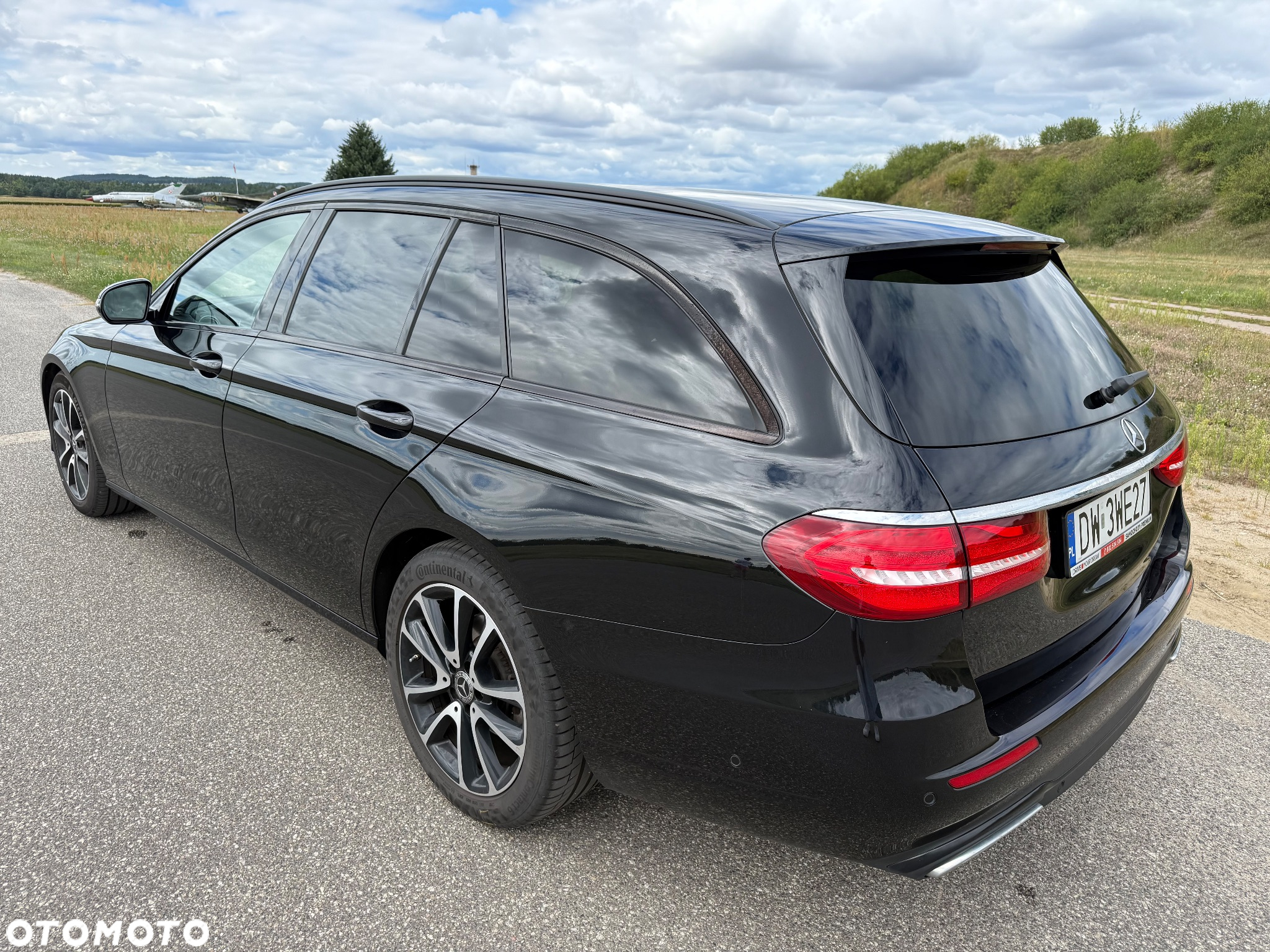 Mercedes-Benz Klasa E 220 d 4Matic T 9G-TRONIC Avantgarde - 6