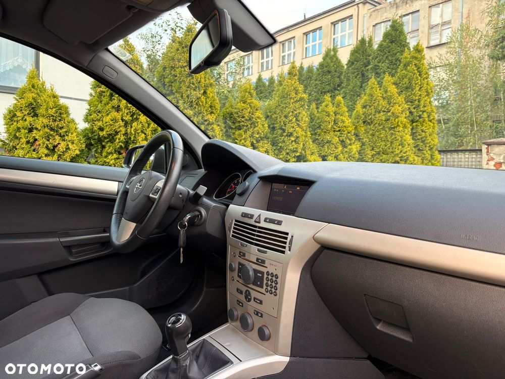Opel Astra - 10