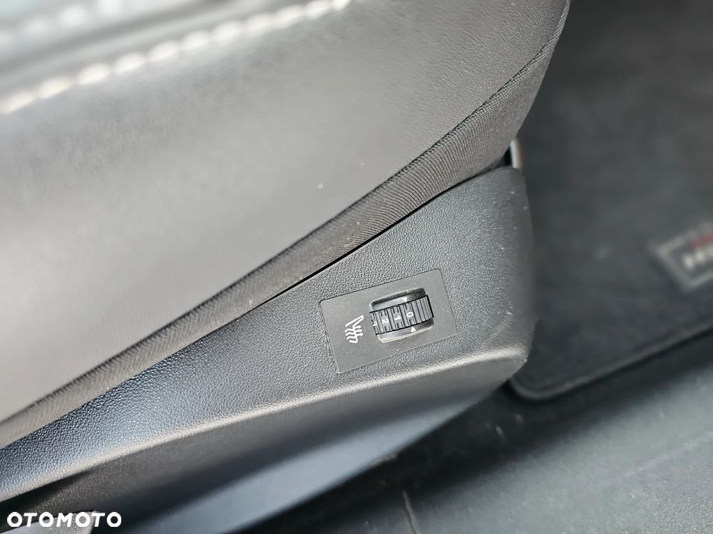 Peugeot 2008 1.2 Pure Tech Active S&S - 13