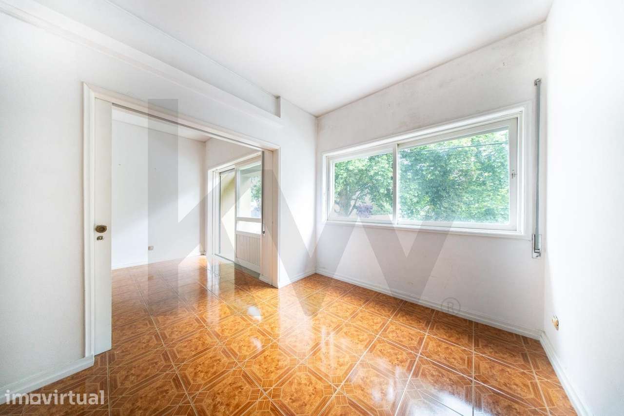 T2 em Vila Nova de Gaia junto à VCI e futura Linha Rubi do Metro - Grande imagem: 2/25