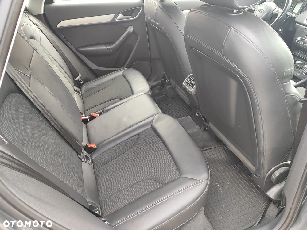 Audi Q3 35 TDI Quattro S tronic S line - 37