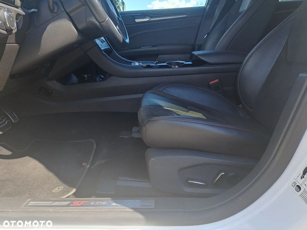 Ford Mondeo - 12