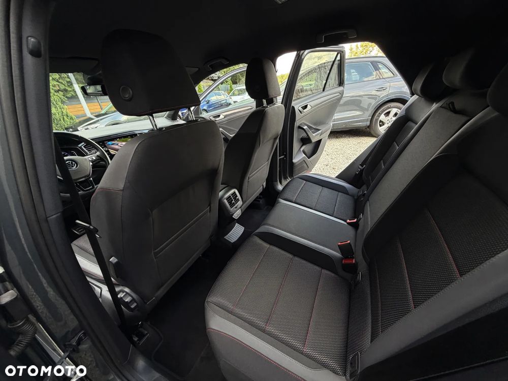 Volkswagen T-Roc - 20