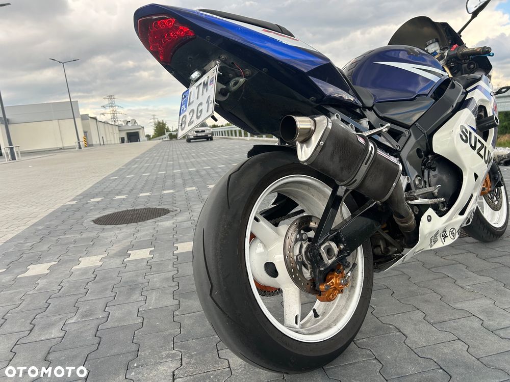 Suzuki GSX-R - 15