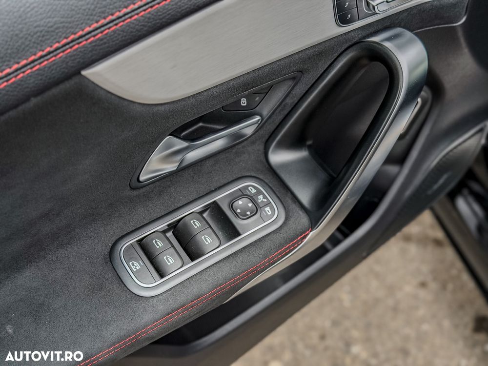 Mercedes-Benz CLA 250 4MATIC 8G-DCT AMG Line Advanced Plus - 16