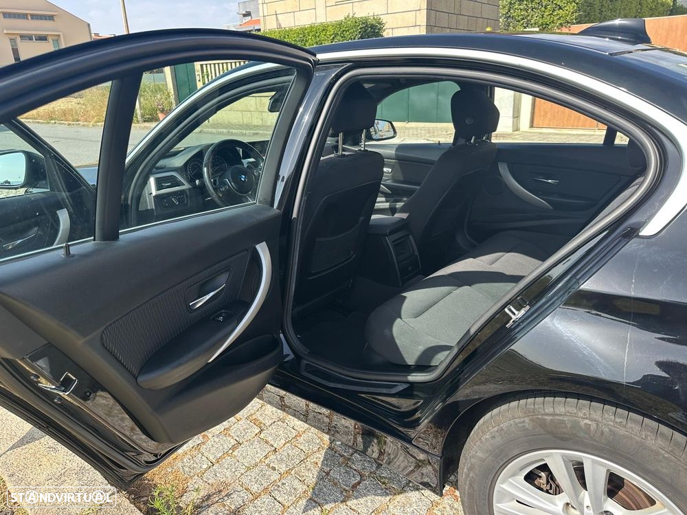 BMW 320 d Advantage Auto - 18