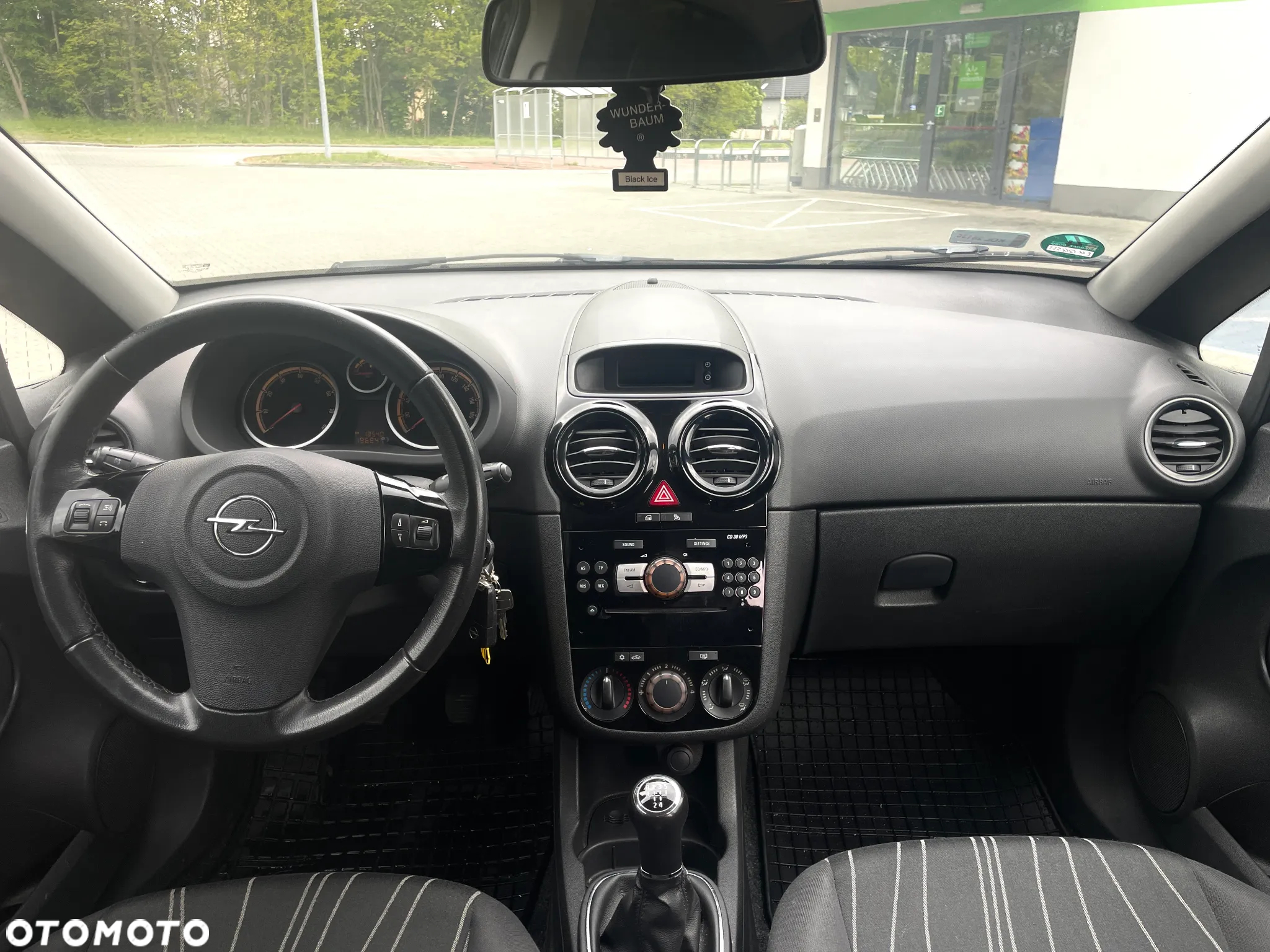Opel Corsa 1.2 16V Enjoy - 14
