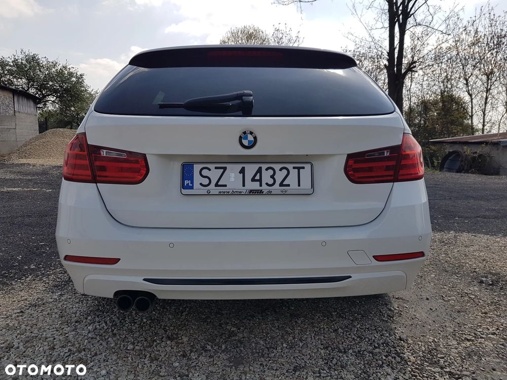 BMW Seria 3 330d Touring xDrive Sport-Aut Sport Line - 12