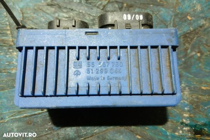 Releu bujii incandescente 55557760 55557760 Opel Corsa D [2006 - 2011 - 4