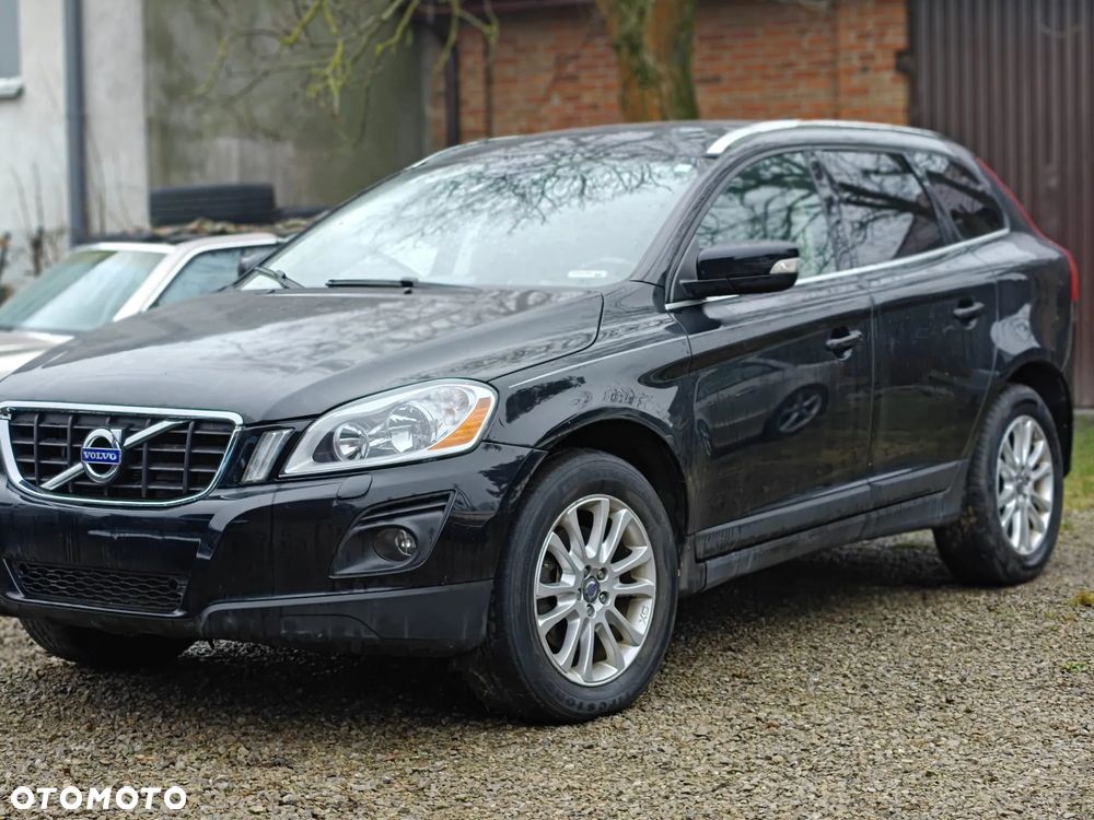 Volvo XC 60 T6 AWD Momentum - 1