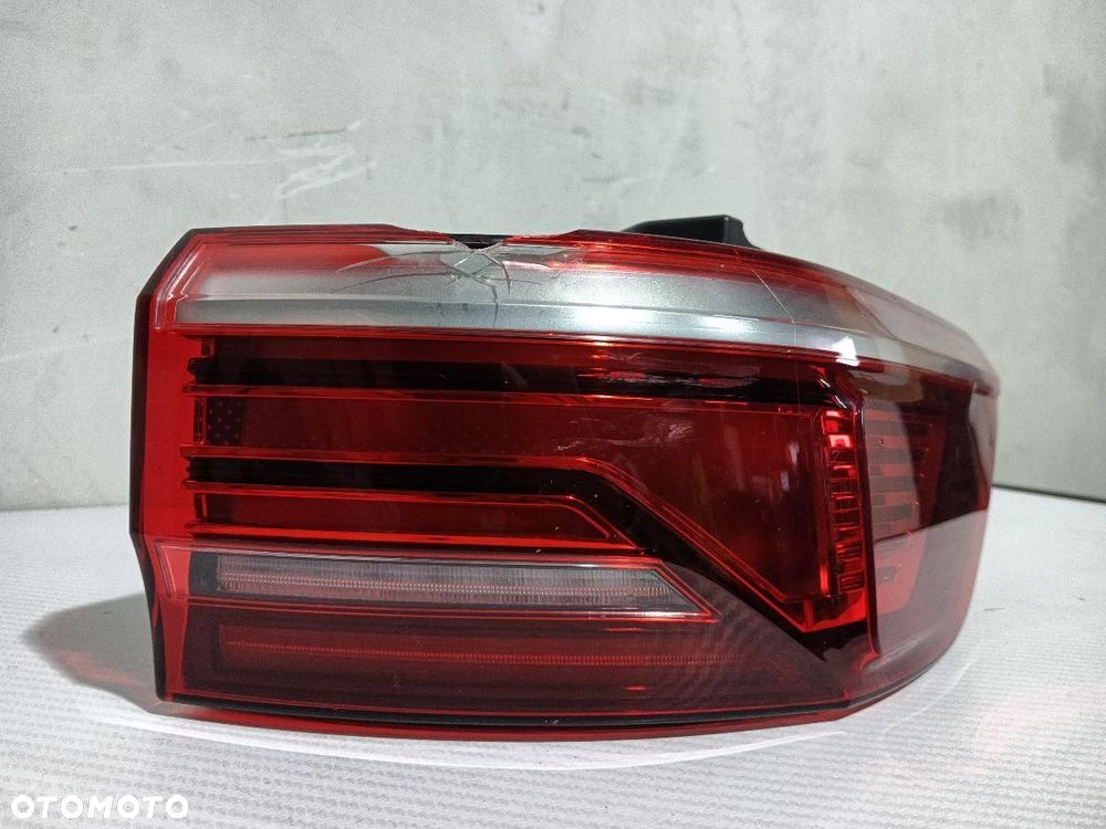 LAMPA TYŁ TYLNA PRAWA VW T7 7T0945096 - 2