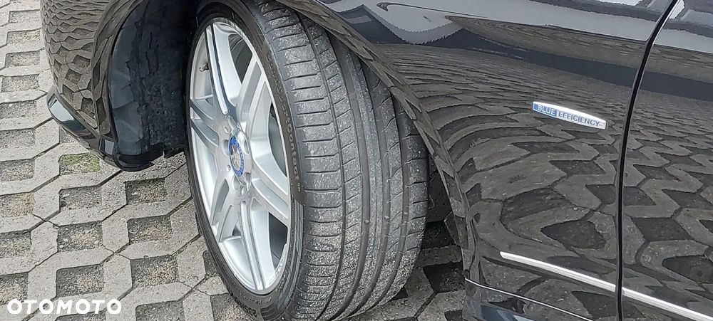 Mercedes-Benz Klasa E - 28