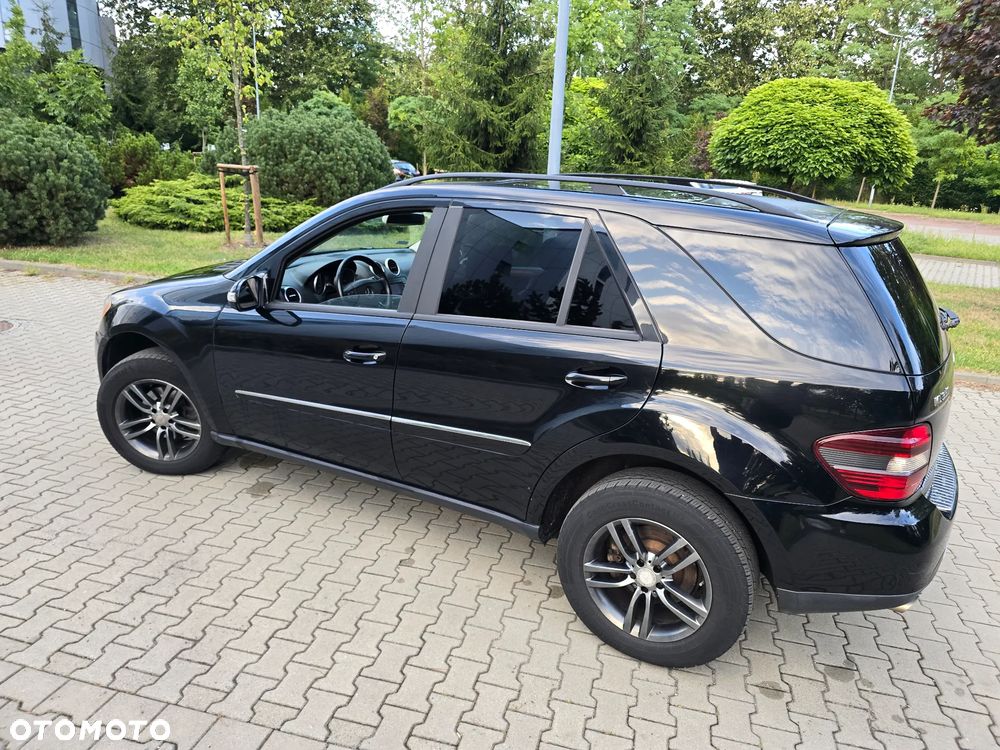 Mercedes-Benz ML 350 4-Matic - 22