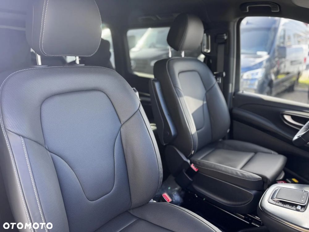 Mercedes-Benz Klasa V 300 d 4-Matic 9G-Tronic Exclusive (ekstra d³) - 12