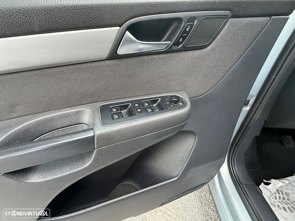 VW Sharan 2.0 TDi Confortline - 12