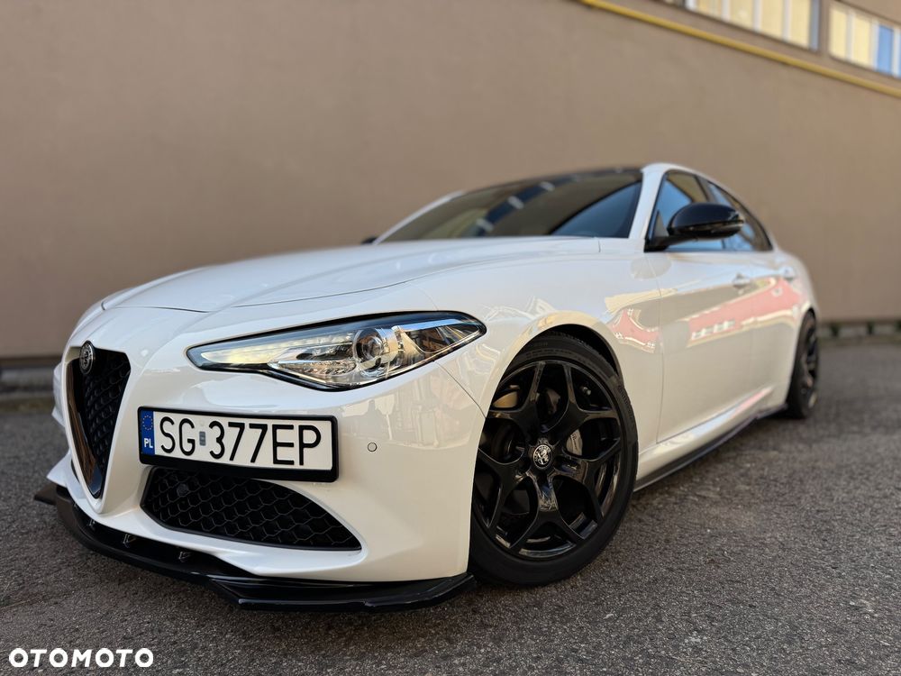 Alfa Romeo Giulia - 6