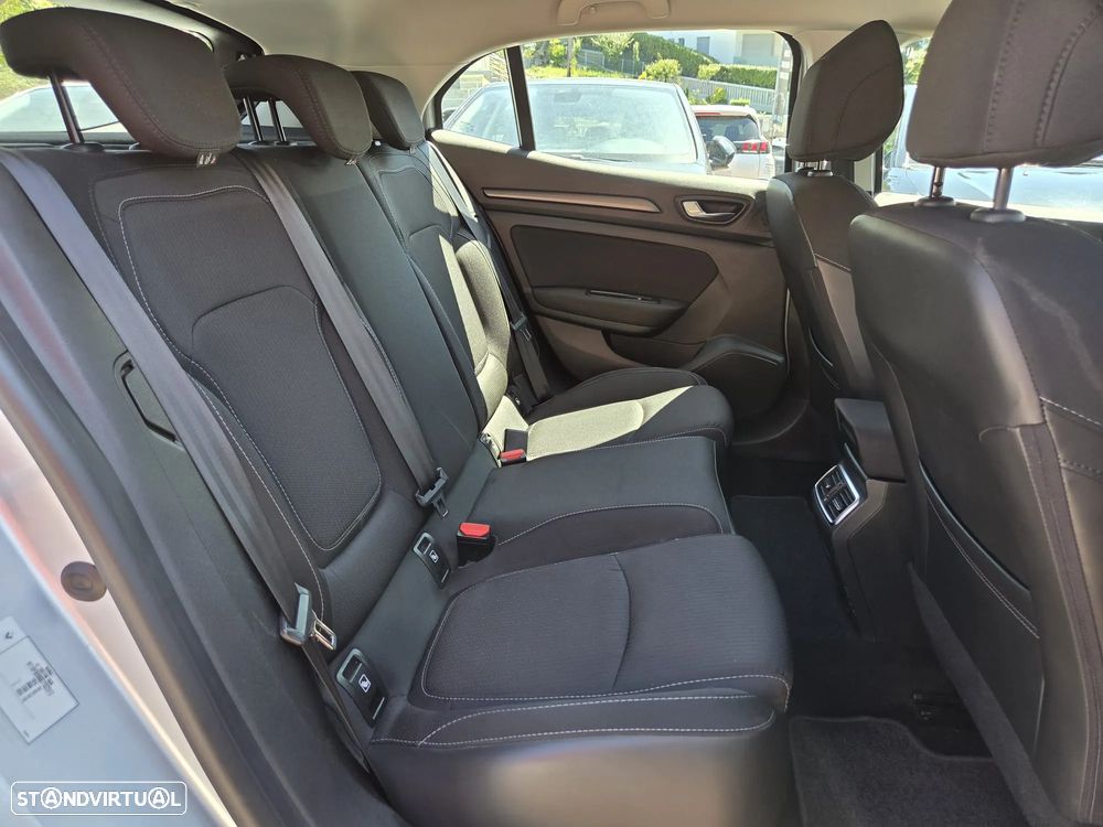 Renault Mégane 1.5 Blue dCi Bose Edition - 8