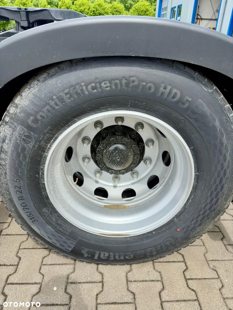 Ford F-MAX - 19