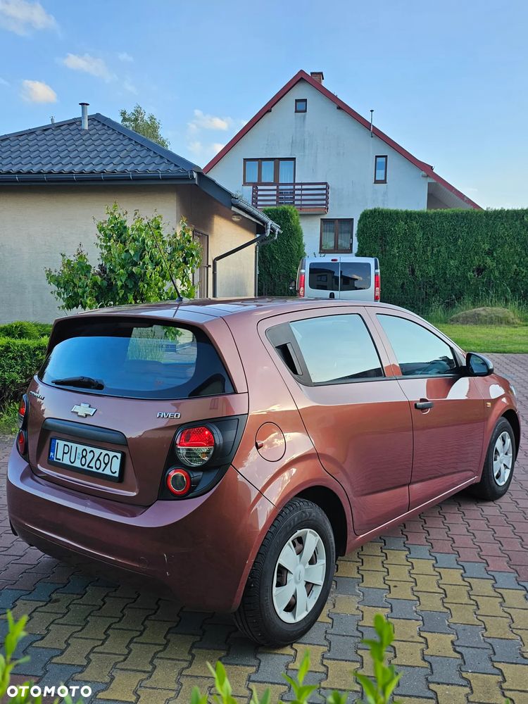 Chevrolet Aveo - 5