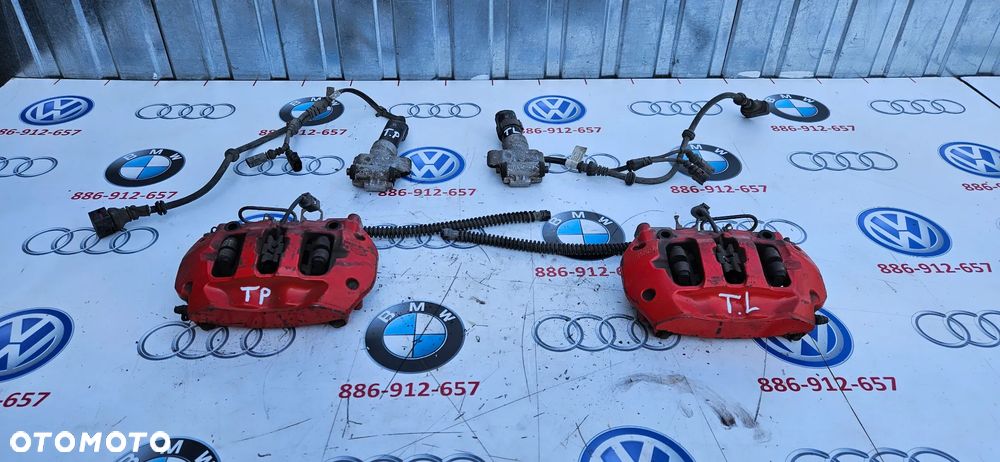 VW Touareg II 7P 2010- 3.0 TDI Zacisk hamulcowy tył prawy tylny prawy 7P0615424 Zacisk hamulcowy tył lewy Tylny lewy 7P0615423 Siłownik hamulca ręcznego prawy 7P0609616  lewy  7P0609615