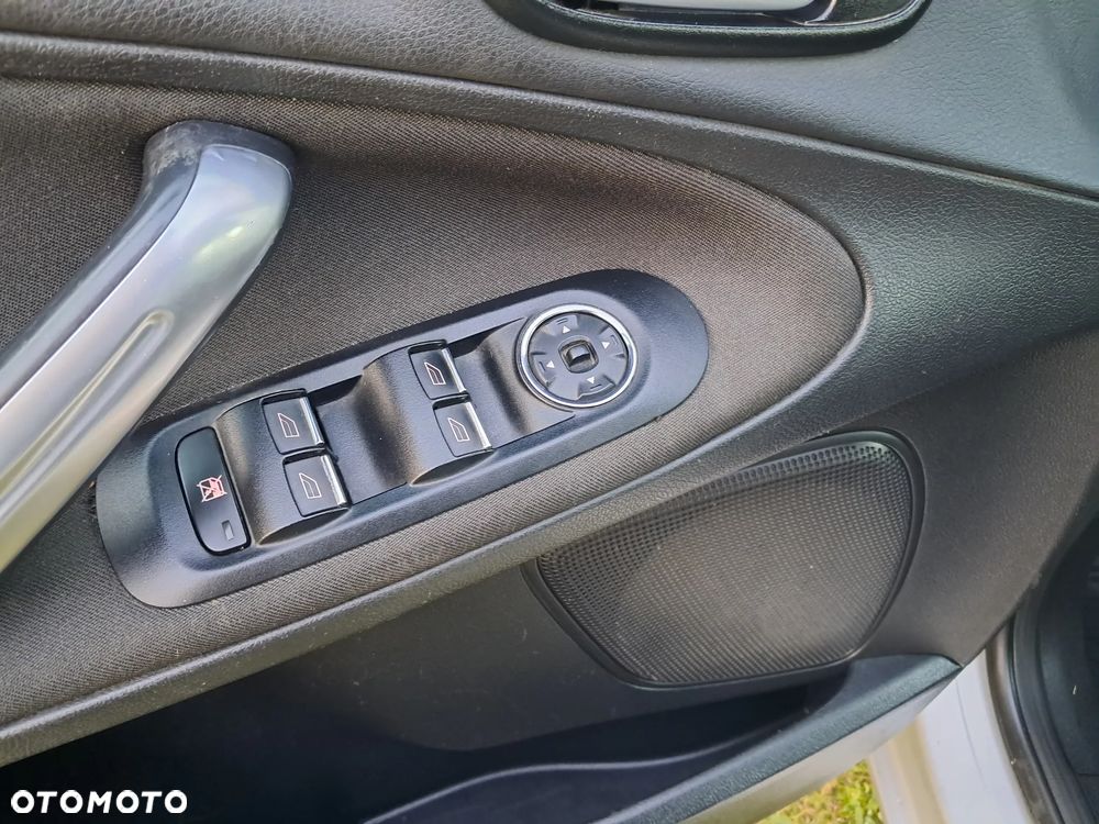 Ford S-Max 2.0 TDCi DPF Ambiente - 11