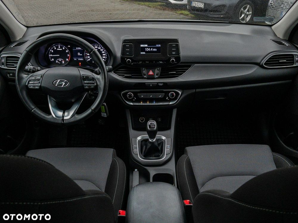 Hyundai i30 1.5 DPI Modern - 10