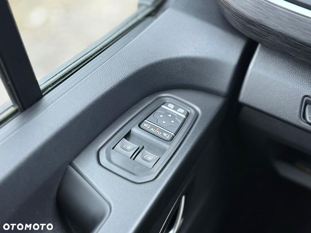 Renault Trafic 2.0 dCi EDC - 29