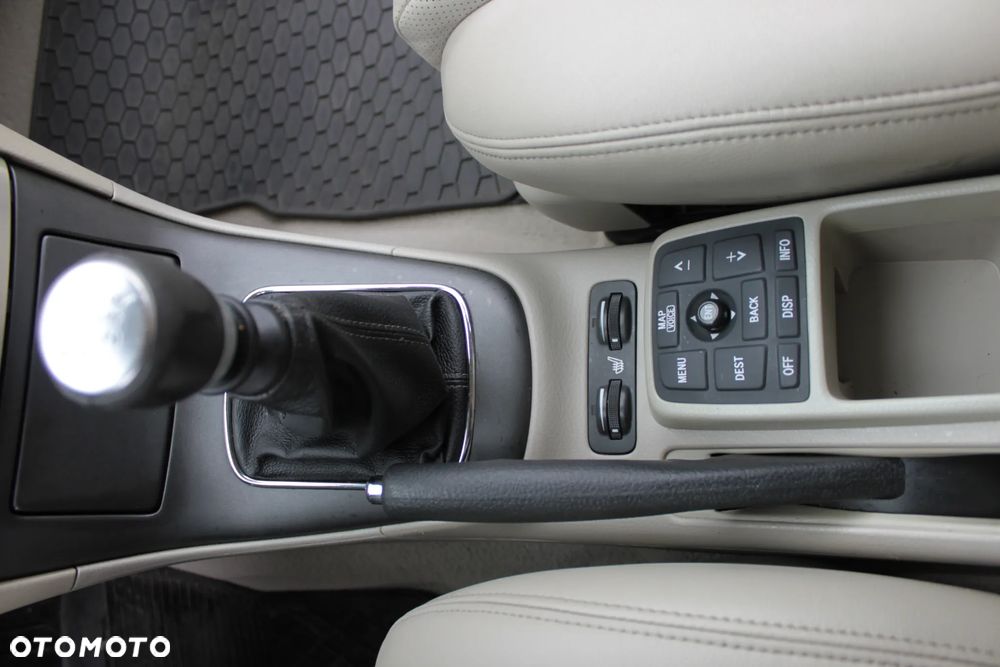 Toyota Avensis 2.2 D-CAT Executive - 19