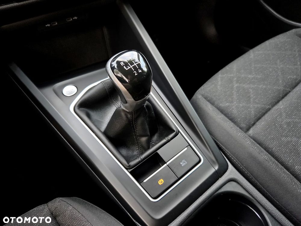 Volkswagen Golf 2.0 TDI Style - 32