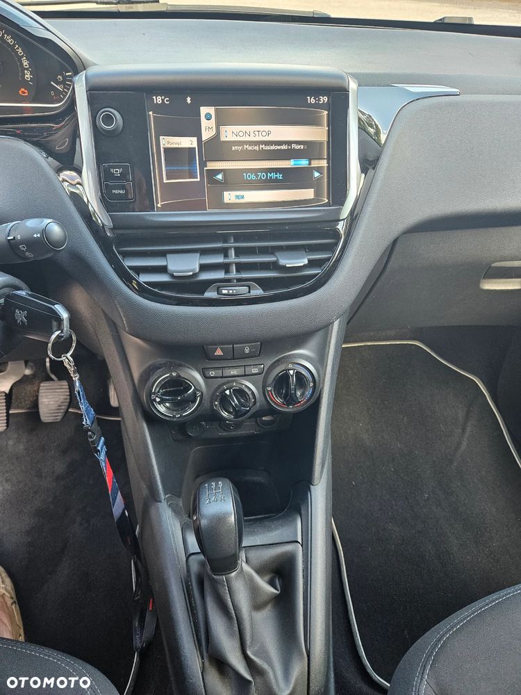 Peugeot 208 1.4 VTi Active - 12