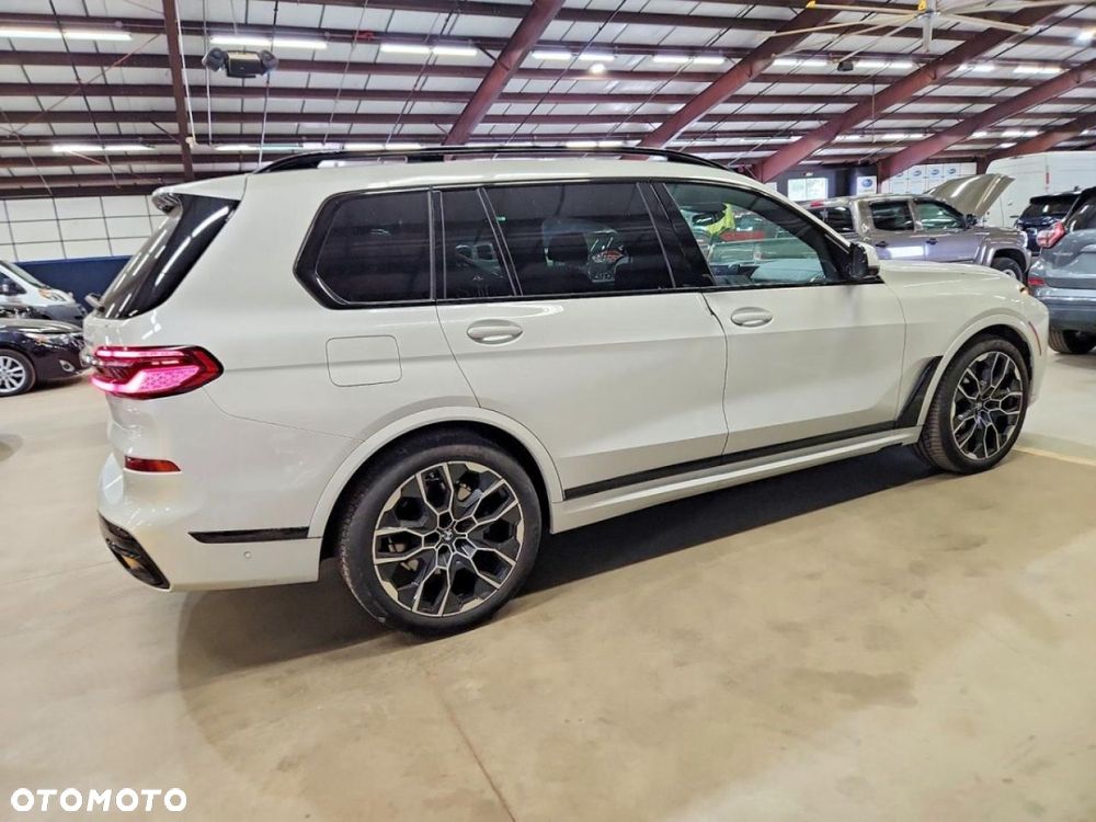 BMW X7 - 4