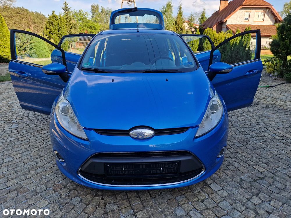Ford Fiesta 1.25 Champions Edition - 5