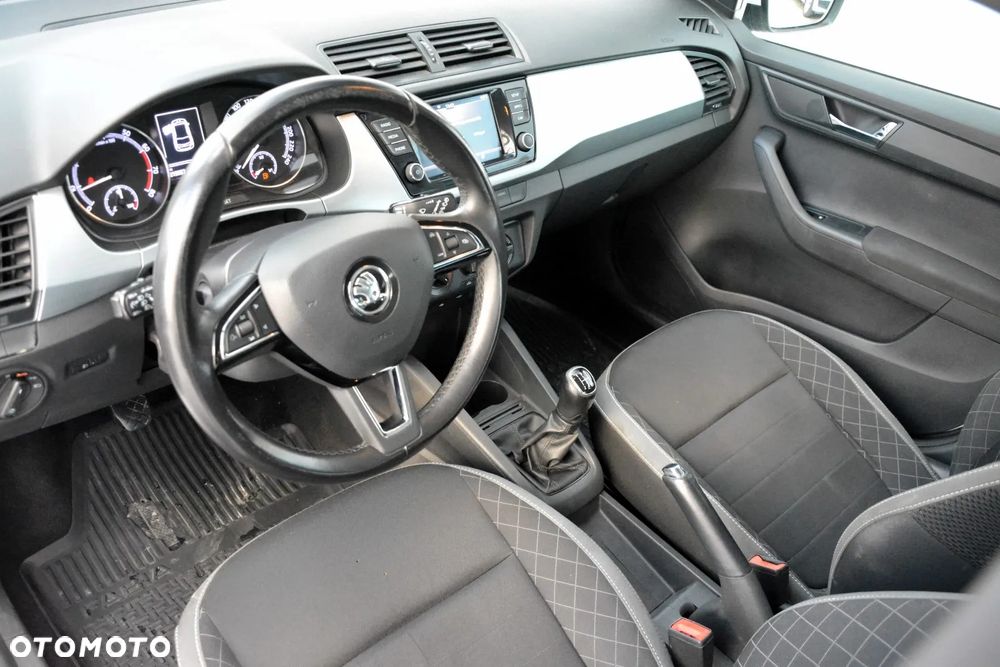 Skoda Fabia 1.0 Ambition - 10