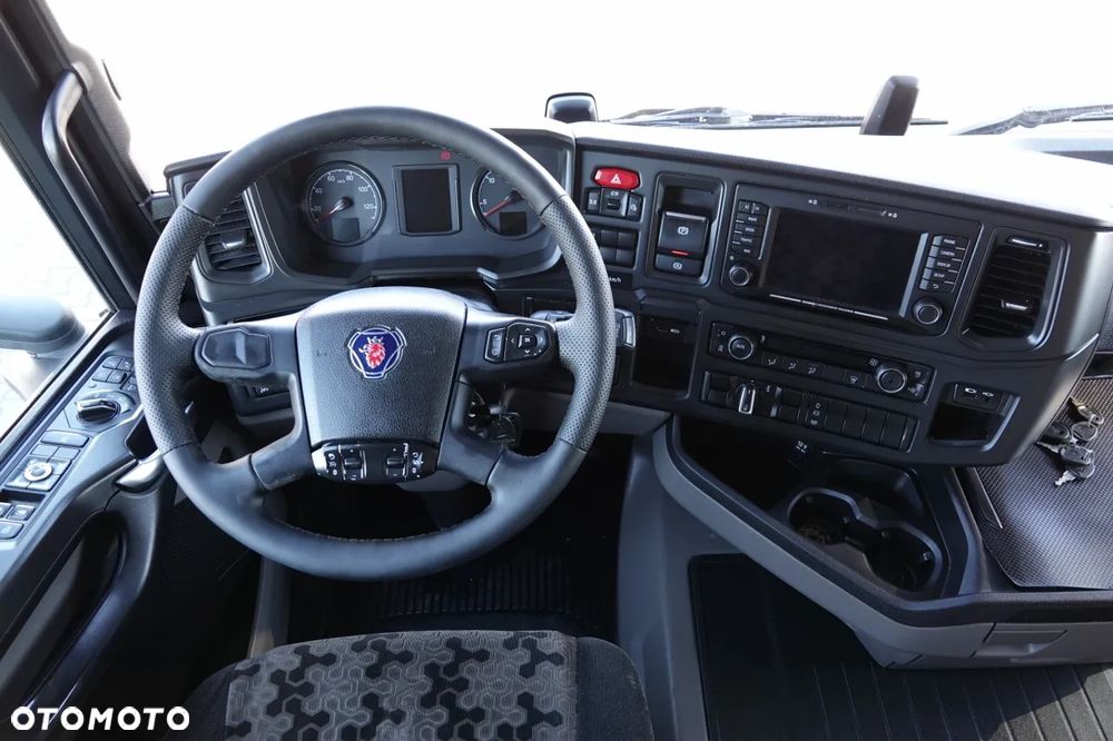 Scania R 450 / RETARDER / FULL AIRMATIC / OPONY 100 % / ALUFELGI / SPROWADZONA / PO KONTRAKCIE SERWISOWYM - 27